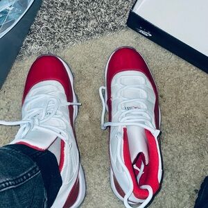 Jordan 11 cherry
